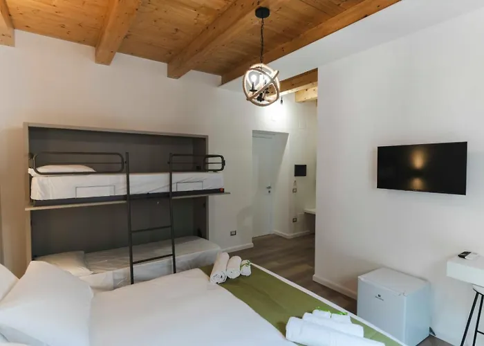 Alojamento de Acomodação e Pequeno-almoço Dimora Riente Luxury 4*