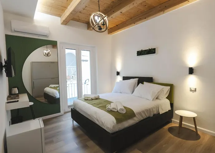 Dimora Riente Luxury Alojamento de Acomodação e Pequeno-almoço Diamante