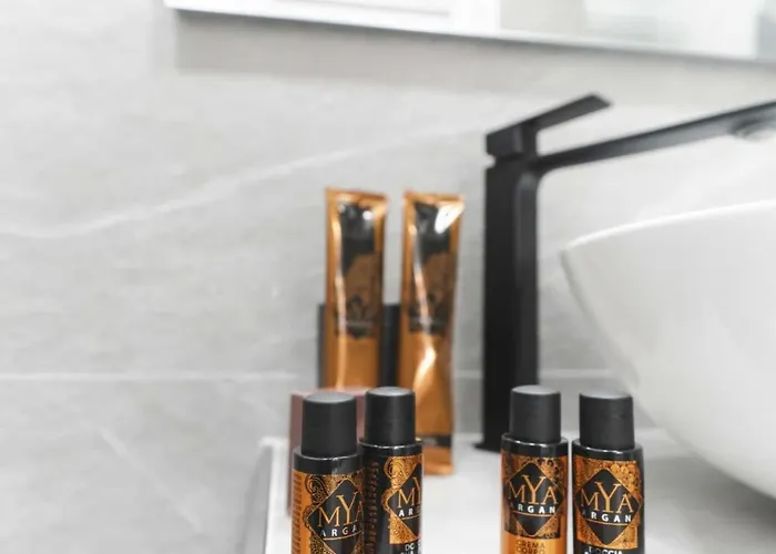 Dimora Riente Luxury Alojamento de Acomodação e Pequeno-almoço Diamante